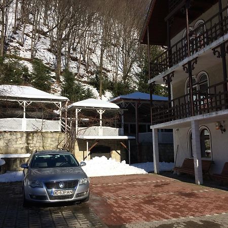 Pension Casa Alba Slanic-Moldova Bagian luar foto