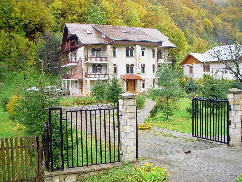 Pension Casa Alba Slanic-Moldova Bagian luar foto