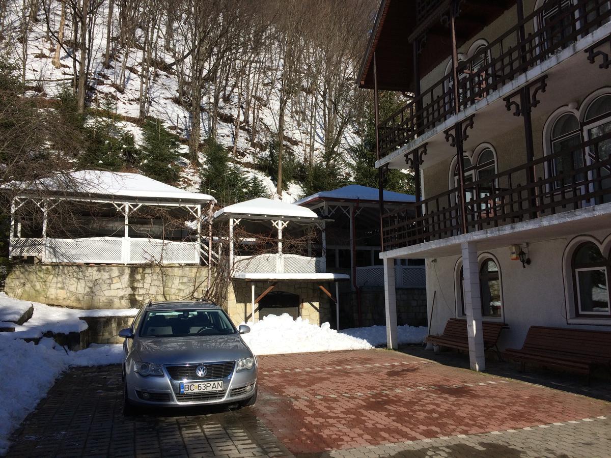 Pension Casa Alba Slanic-Moldova Bagian luar foto