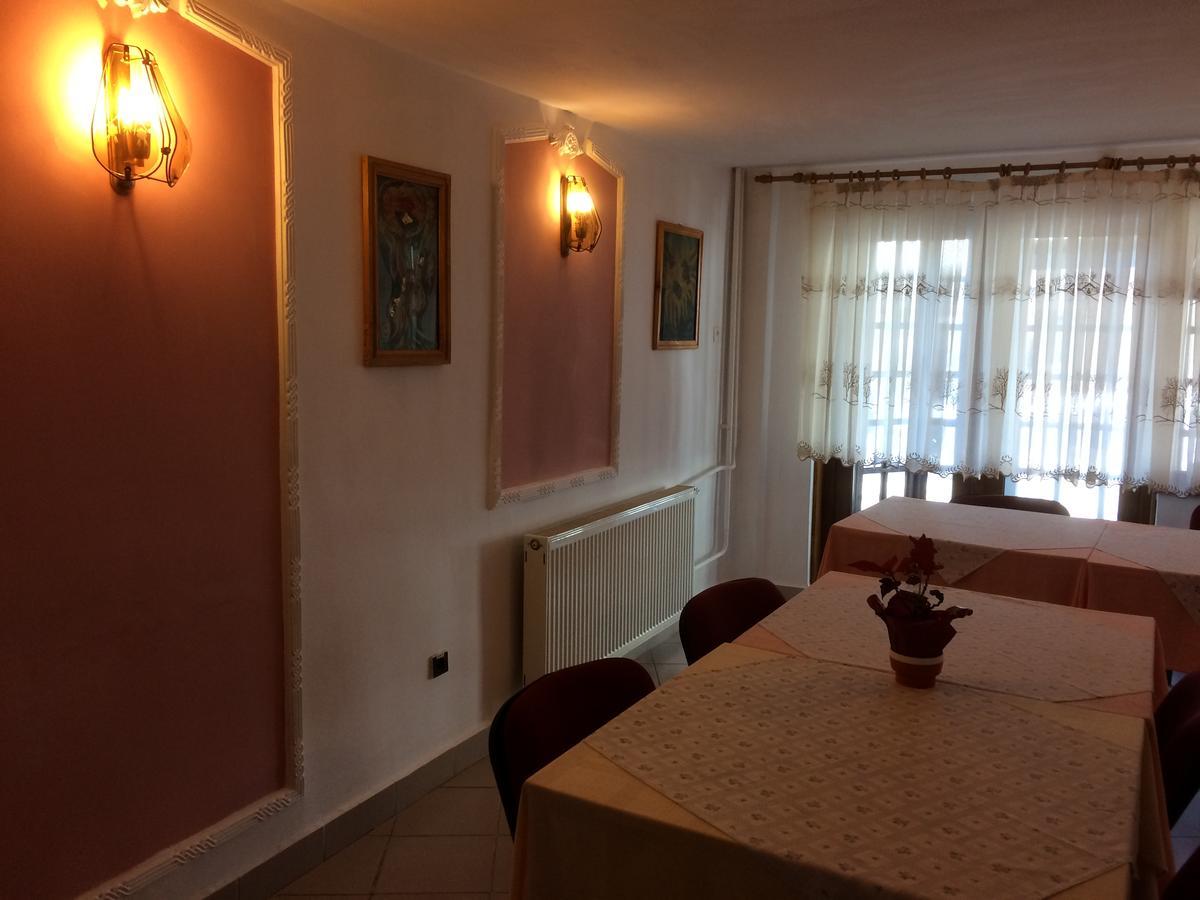 Pension Casa Alba Slanic-Moldova Bagian luar foto